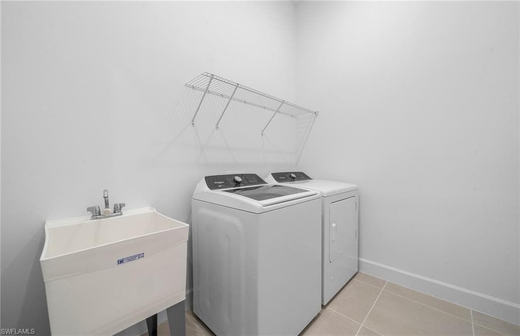 24611 Marina Del Ray DR, BONITA SPRINGS FL 34135-19