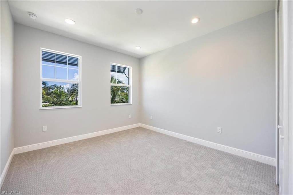 2633 Seychelles CIR # 2307, NAPLES FL 34112-19