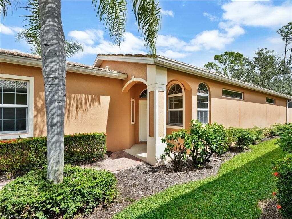 15377 Cortona WAY, NAPLES FL 34120-2