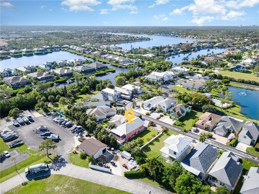 6070 Waterway Bay DR, FORT MYERS FL 33908-39