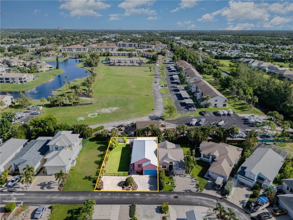 6070 Waterway Bay DR, FORT MYERS FL 33908-35