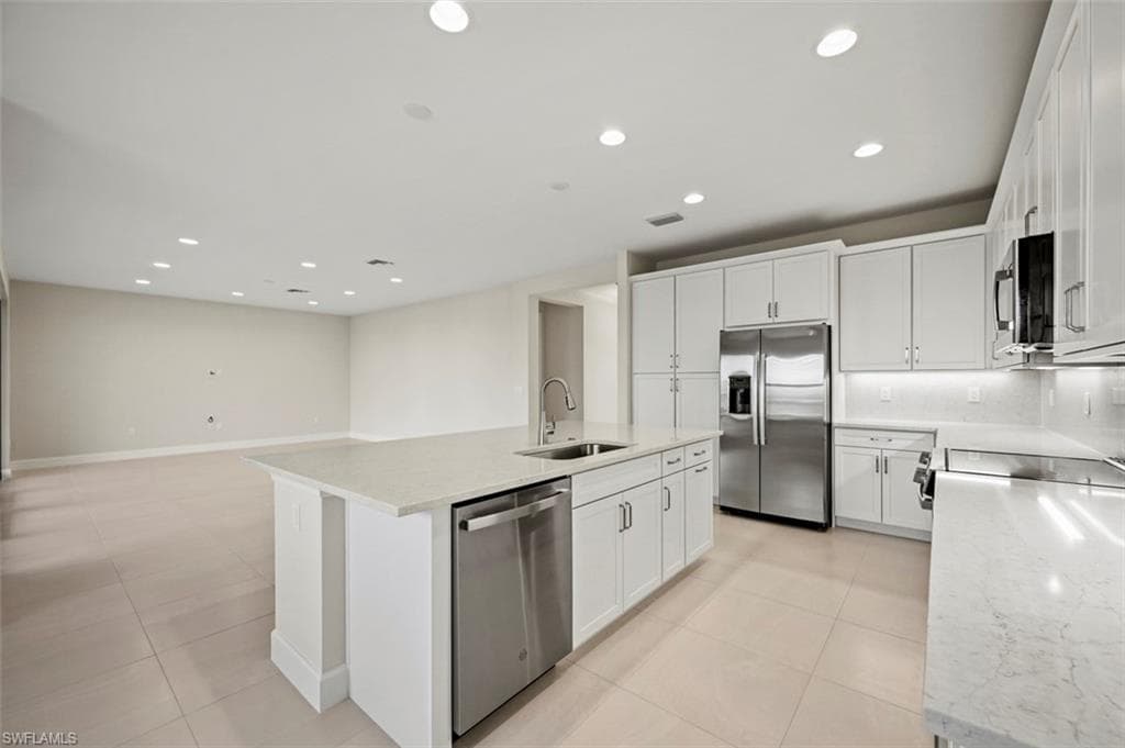 3369 Meloy DR, FORT MYERS FL 33905-6