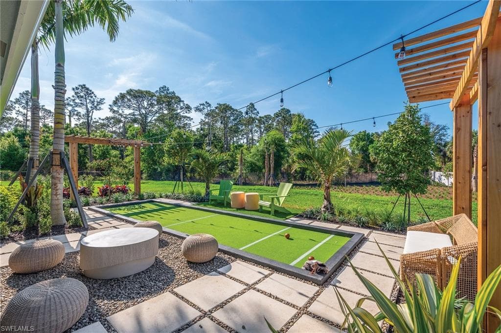 3369 Meloy DR, FORT MYERS FL 33905-39