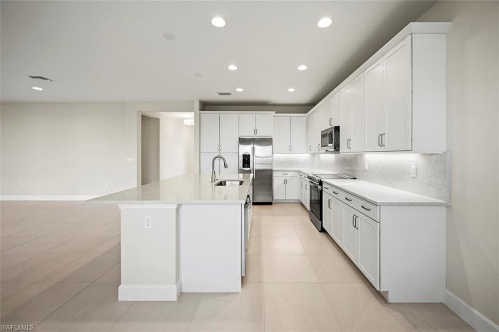 3369 Meloy DR, FORT MYERS FL 33905-7