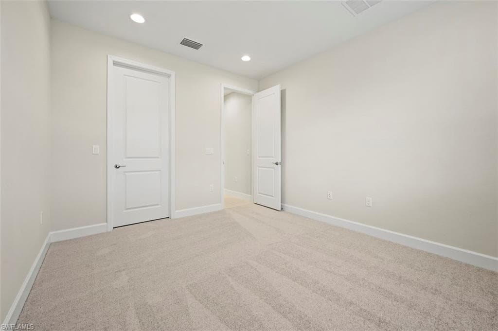 3369 Meloy DR, FORT MYERS FL 33905-24