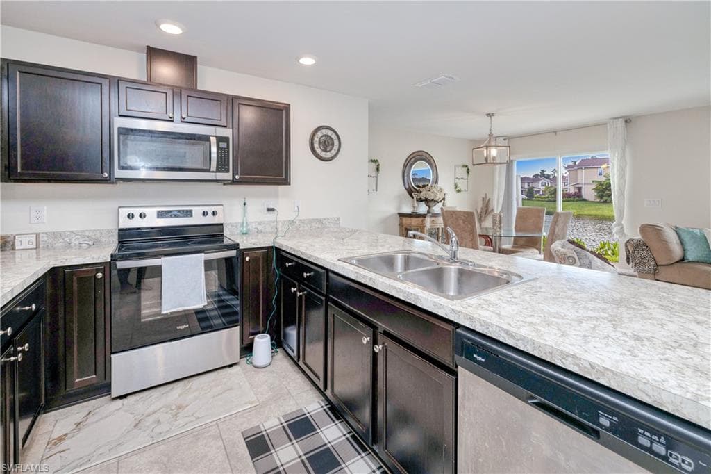 6341 Brant Bay BLVD # 106, NORTH FORT MYERS FL 33917-12