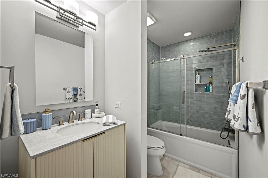 20940 Island Sound CIR # 105, ESTERO FL 33928-21