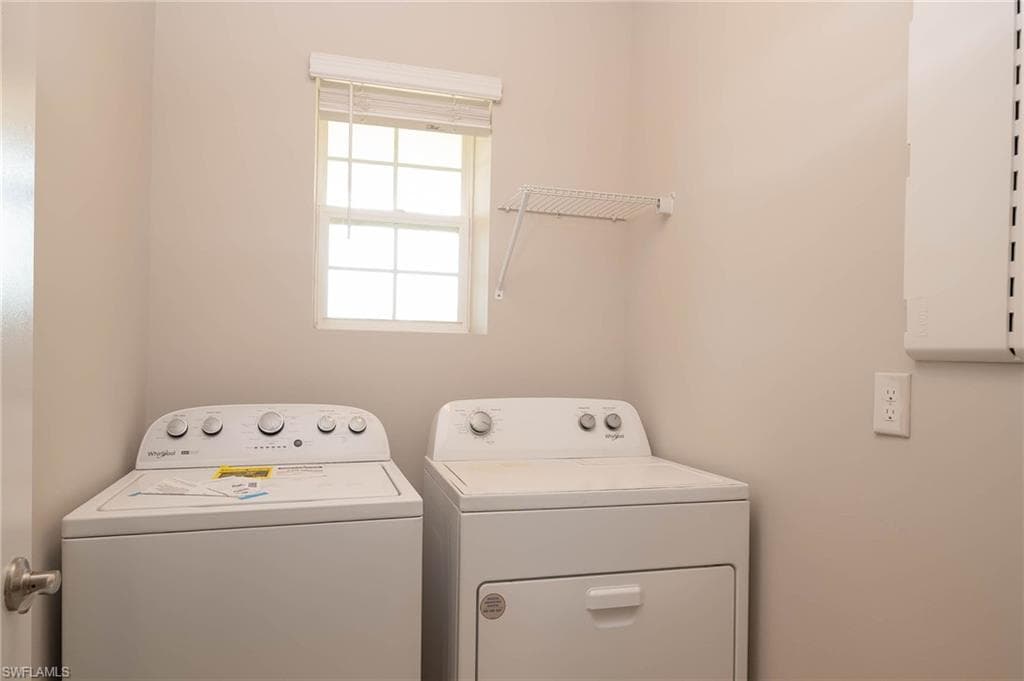 18517 Cronin Sand LN, NORTH FORT MYERS FL 33917-16