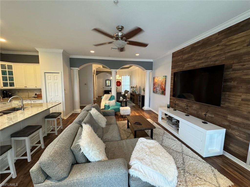 21524 Taft CT # 201, ESTERO FL 33928-8