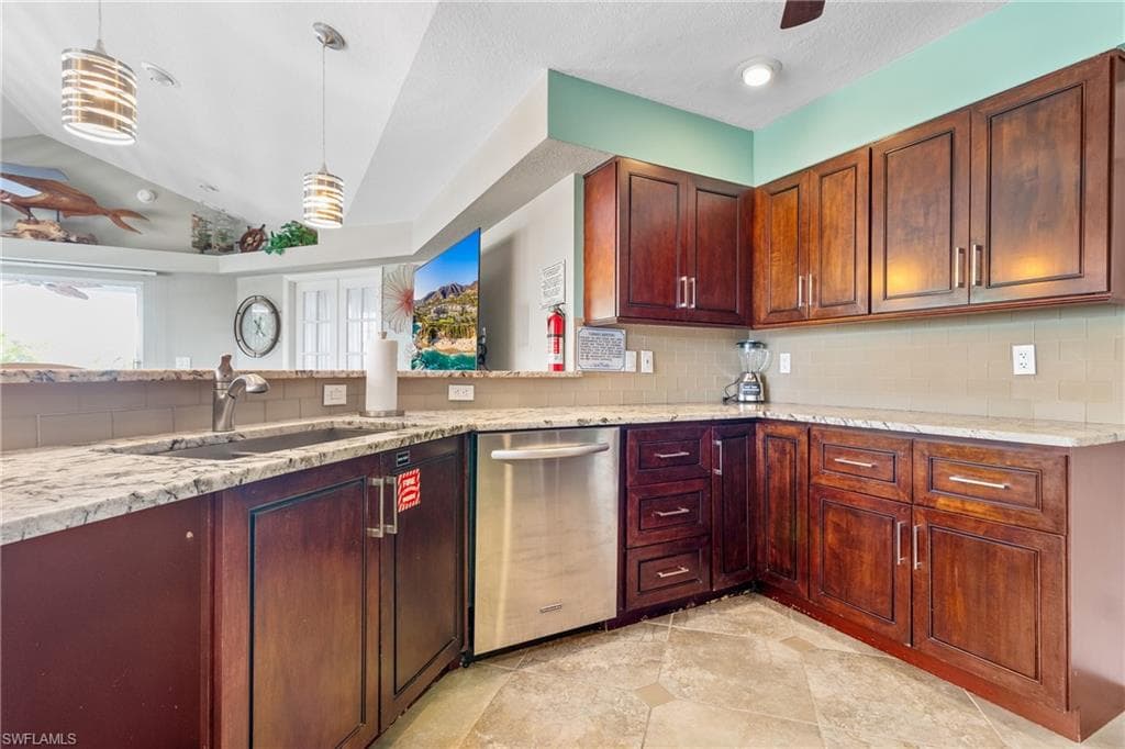17750 Rebecca AVE, FORT MYERS BEACH FL 33931-8