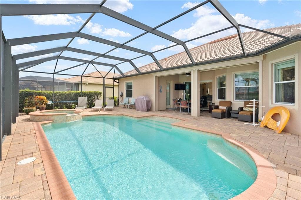 8095 Piedmont DR, NAPLES FL 34104-5