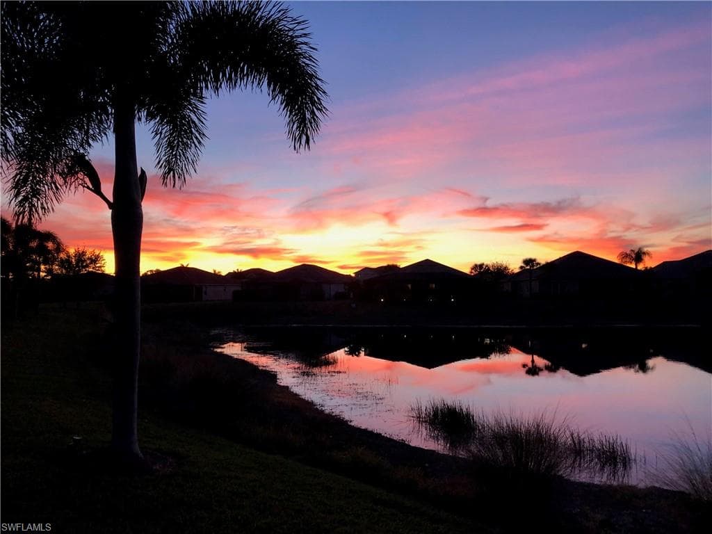 8095 Piedmont DR, NAPLES FL 34104-2