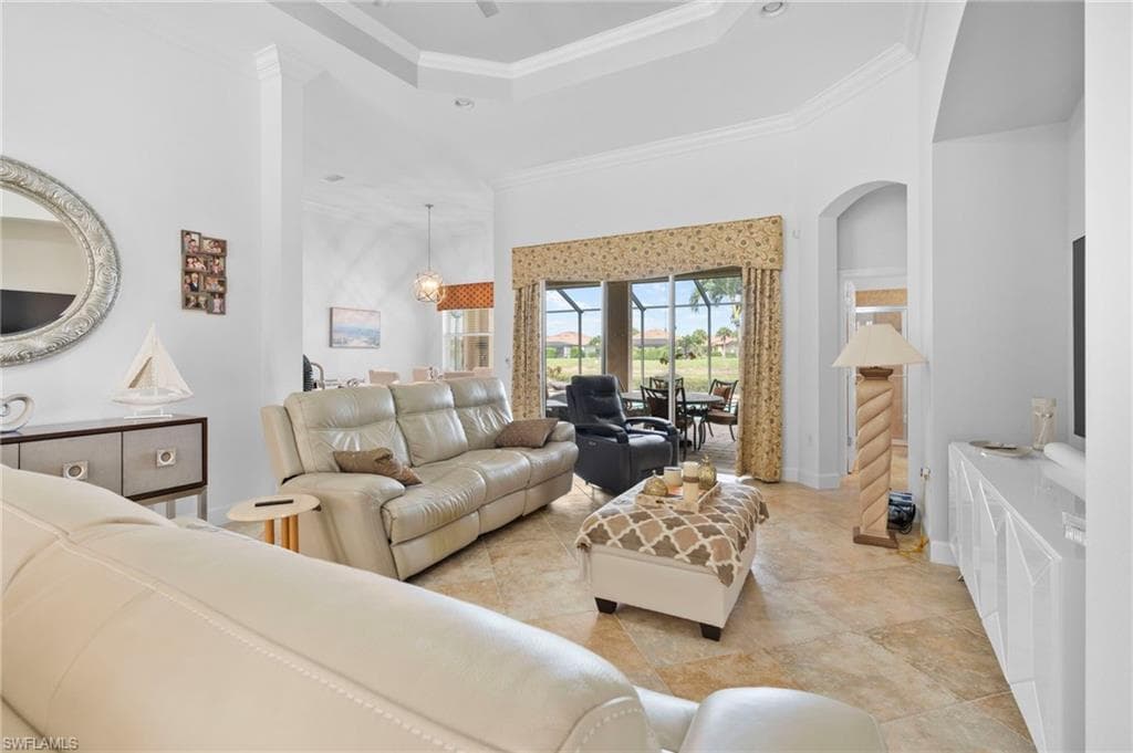 8095 Piedmont DR, NAPLES FL 34104-14