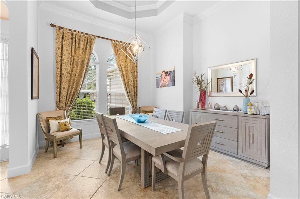 8095 Piedmont DR, NAPLES FL 34104-24