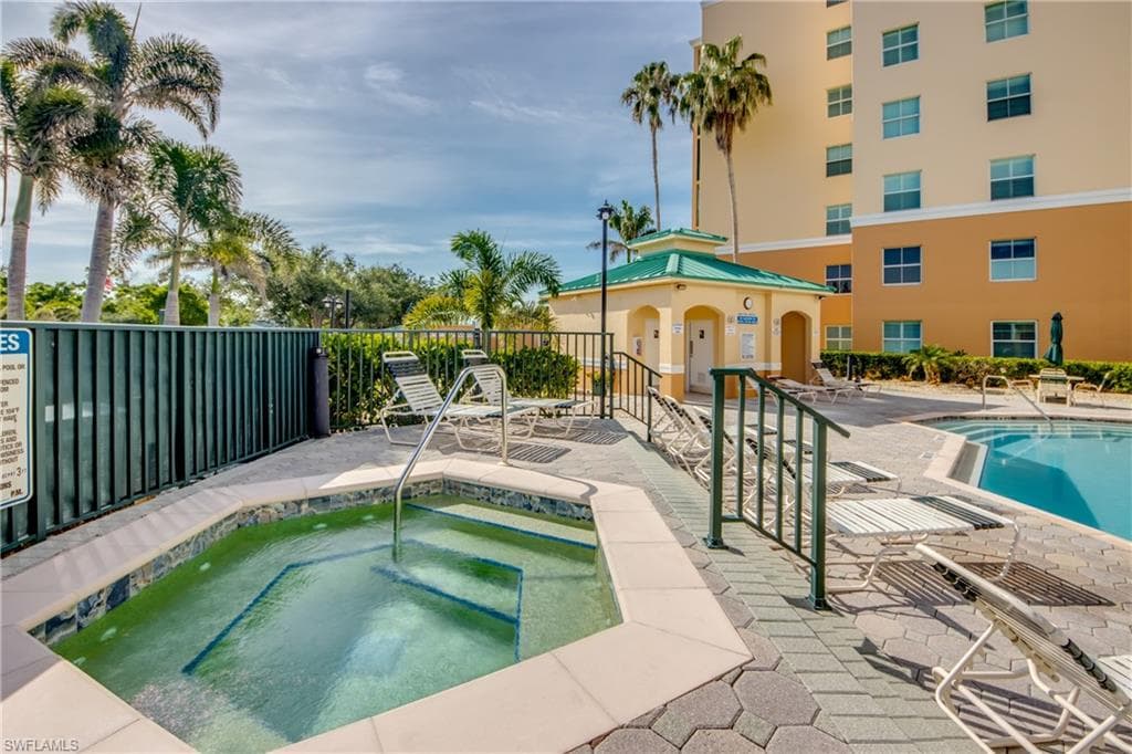 2090 Matecumbe Key RD # 1202, PUNTA GORDA FL 33955-32