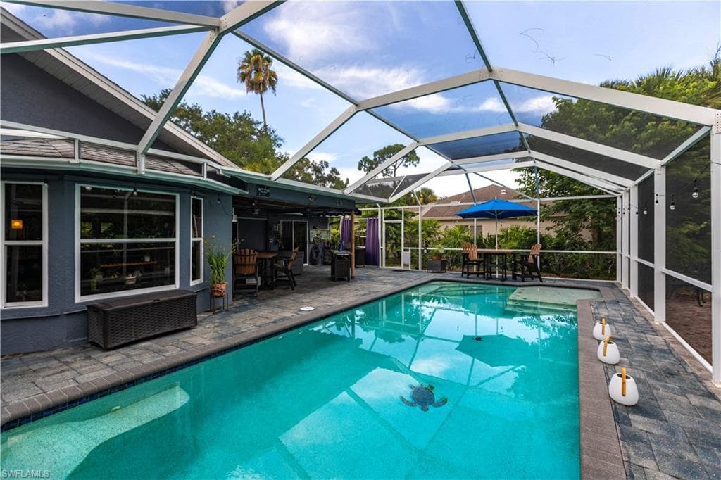 2667 River Reach DR, NAPLES FL 34104-26