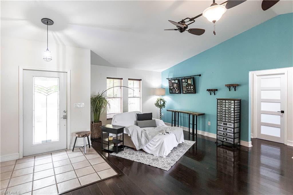 2667 River Reach DR, NAPLES FL 34104-6