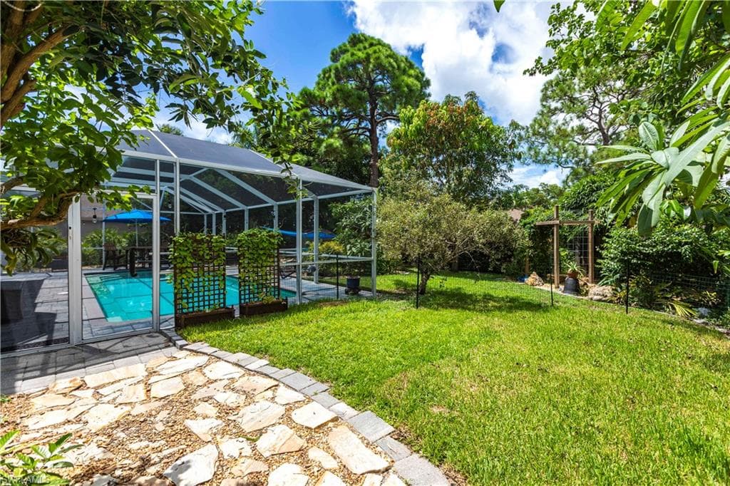 2667 River Reach DR, NAPLES FL 34104-31