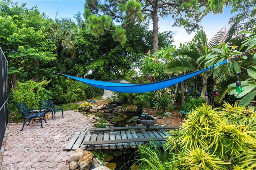 2667 River Reach DR, NAPLES FL 34104-33