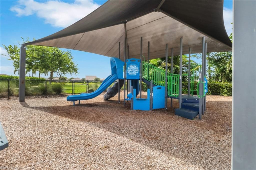 9300 Bramley TER, FORT MYERS FL 33967-36