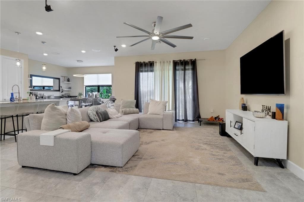 9300 Bramley TER, FORT MYERS FL 33967-3