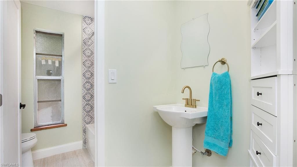 12747 Chatham DR, FORT MYERS FL 33908-10