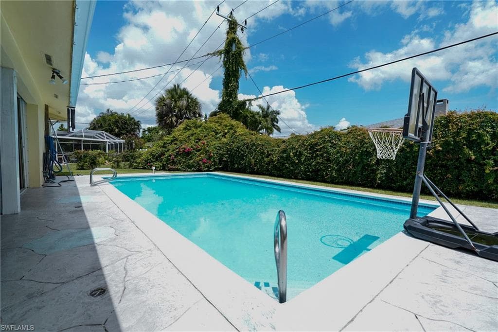 1351 Oaklawn CT, FORT MYERS FL 33919-31