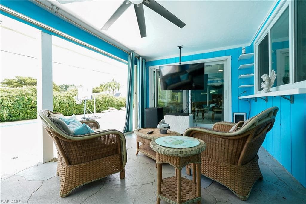 1351 Oaklawn CT, FORT MYERS FL 33919-32