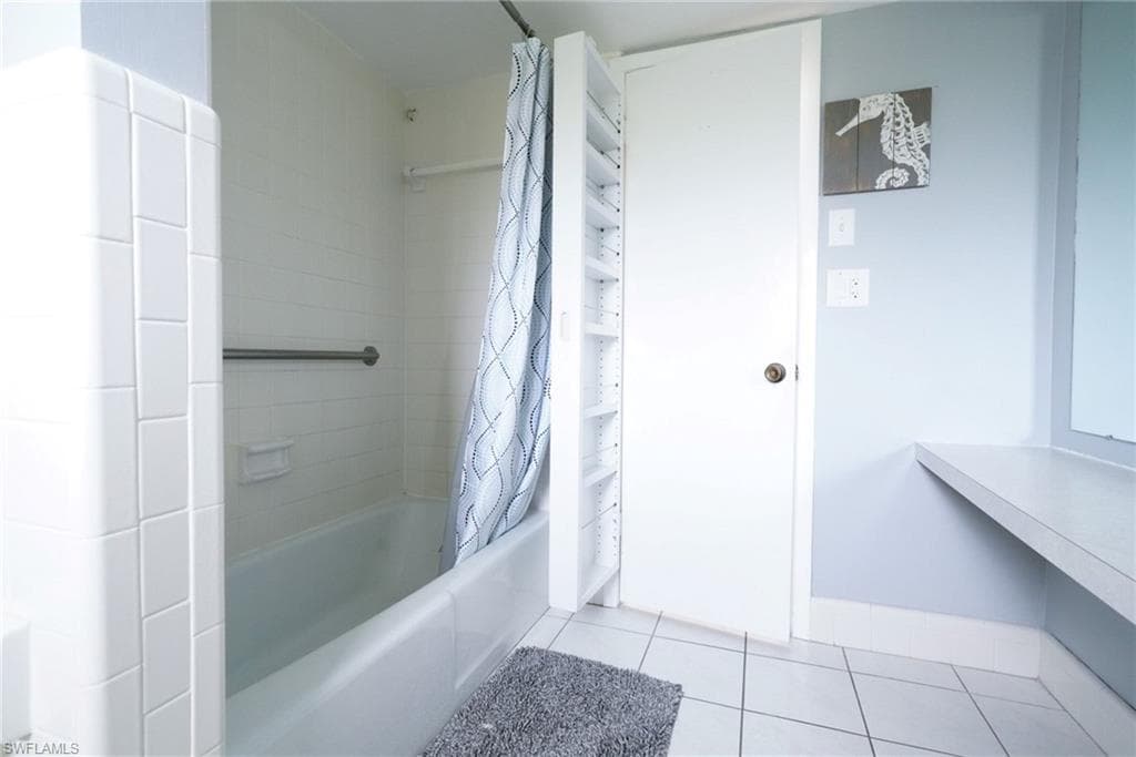 1351 Oaklawn CT, FORT MYERS FL 33919-13