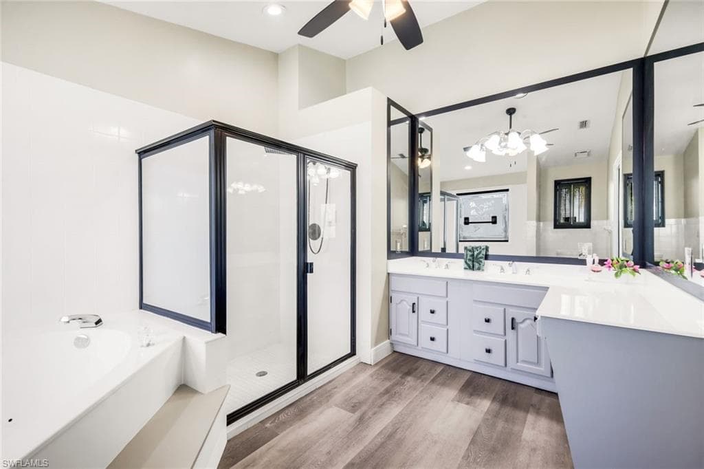 7239 Hendry Creek DR, FORT MYERS FL 33908-14