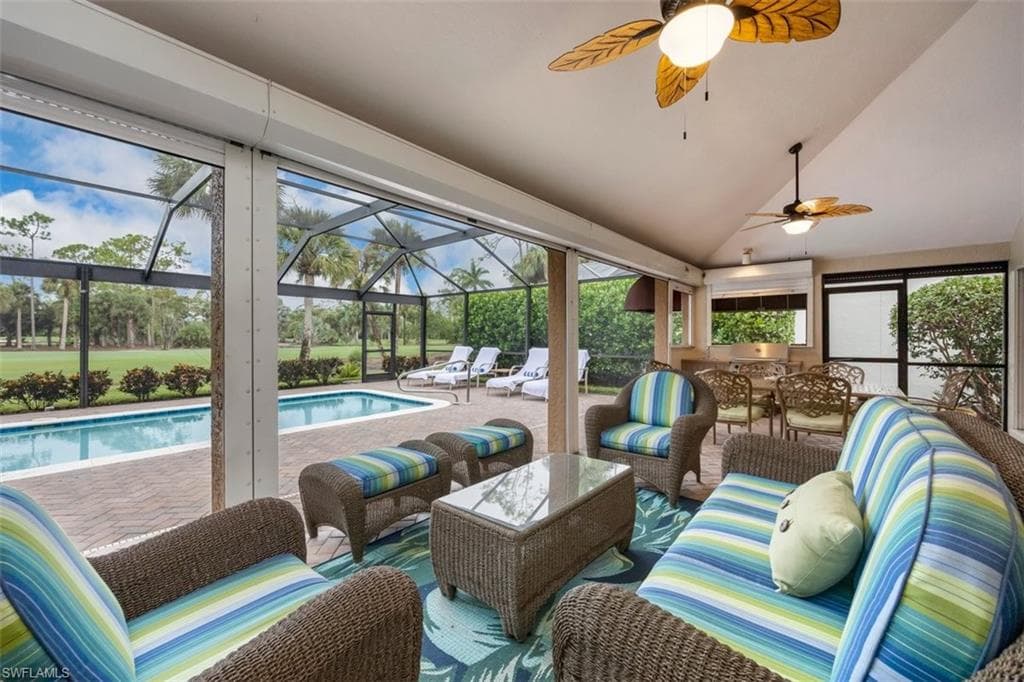 562 Cormorant CV, NAPLES FL 34113-1