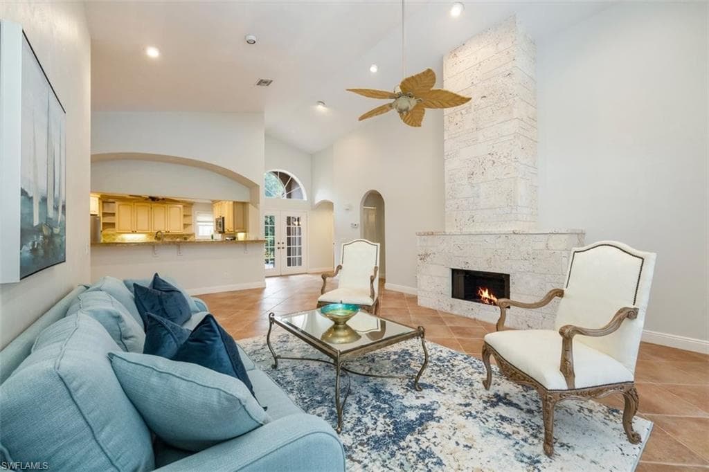 562 Cormorant CV, NAPLES FL 34113-5