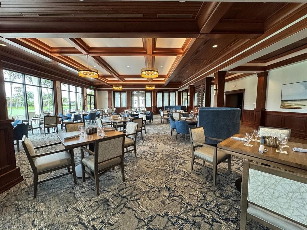 562 Cormorant CV, NAPLES FL 34113-31