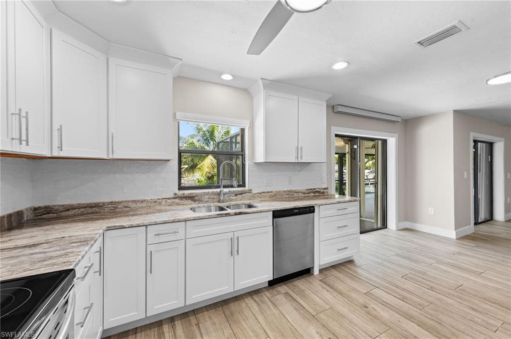 20561 Porthole CT, ESTERO FL 33928-11