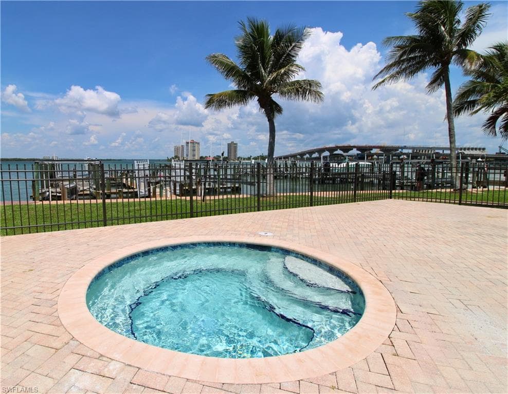 8401 Estero BLVD # 304, FORT MYERS BEACH FL 33931-21
