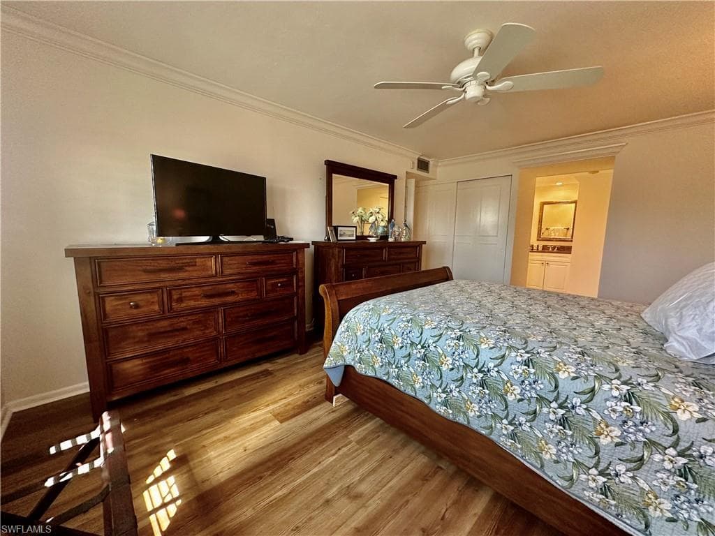 555 Park Shore DR # B403, NAPLES FL 34103-22