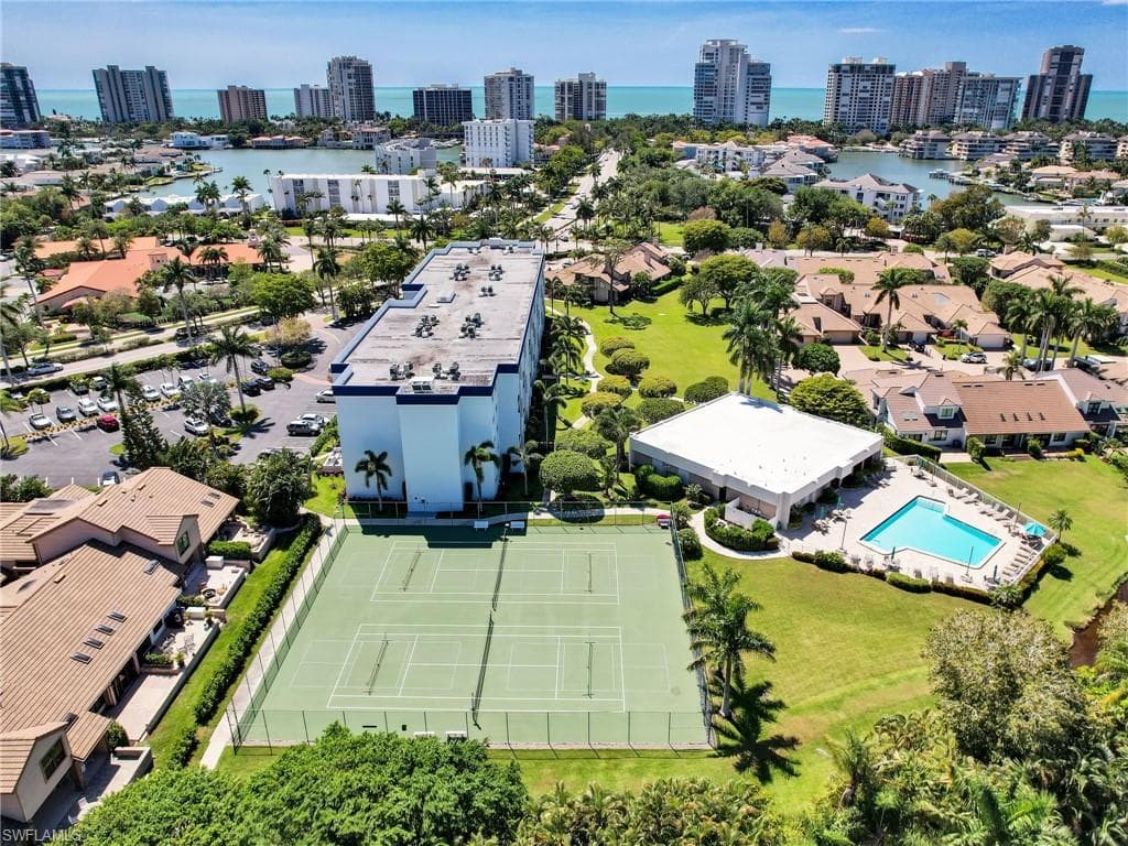 555 Park Shore DR # B403, NAPLES FL 34103-46