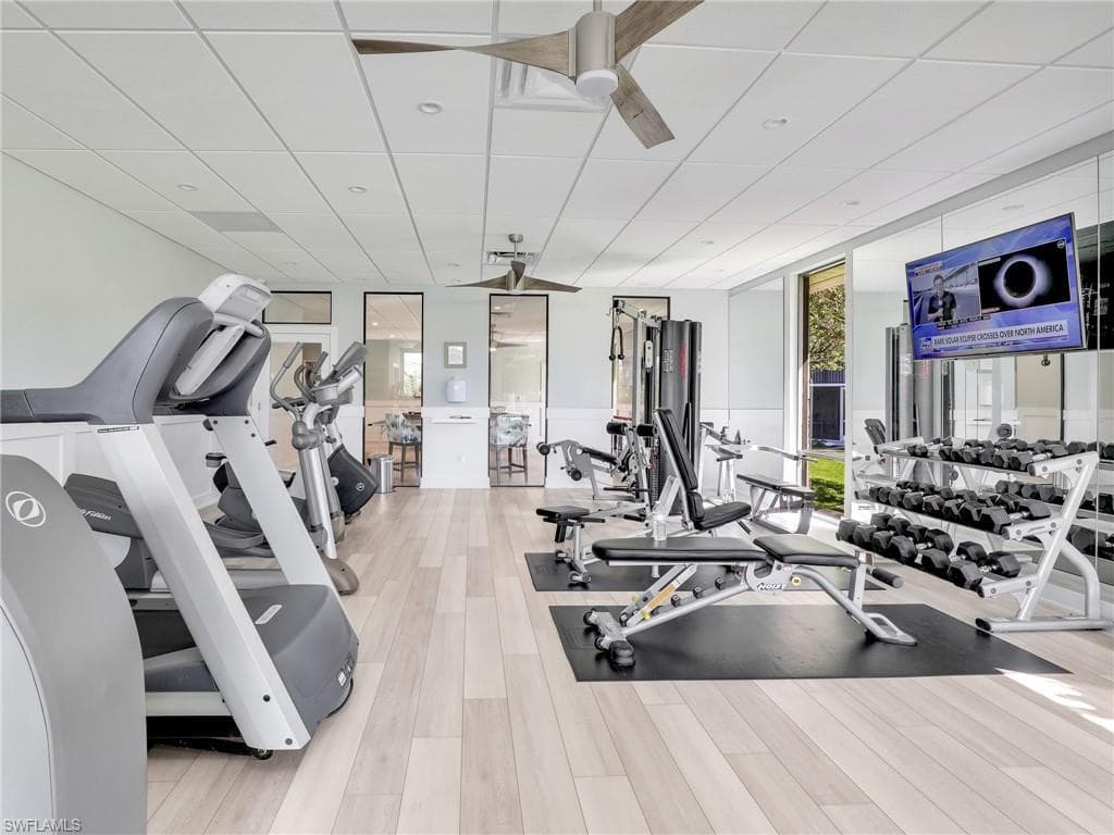 555 Park Shore DR # B403, NAPLES FL 34103-42