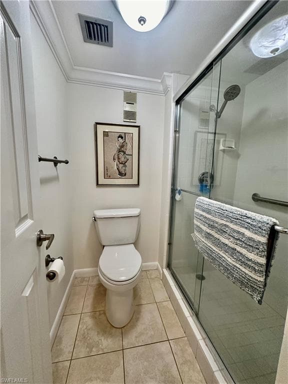 555 Park Shore DR # B403, NAPLES FL 34103-25