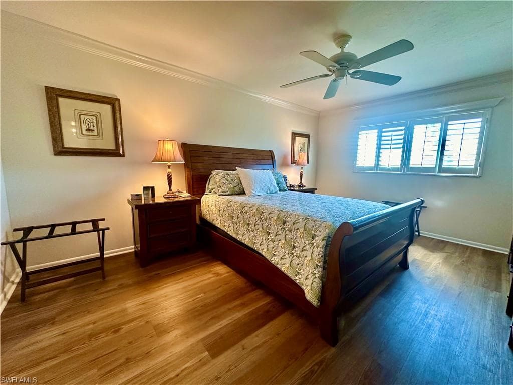 555 Park Shore DR # B403, NAPLES FL 34103-21