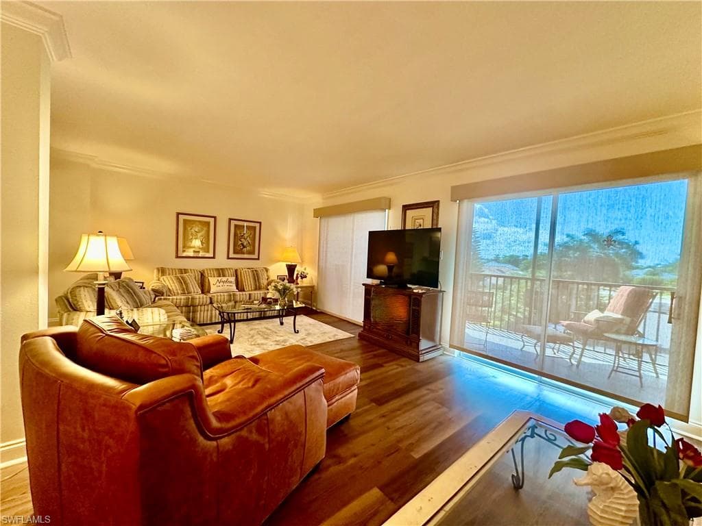 555 Park Shore DR # B403, NAPLES FL 34103-8
