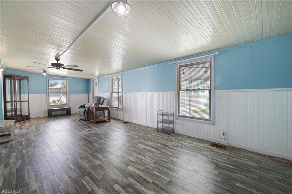 5773 Pink Panther DR, FORT MYERS FL 33908-1