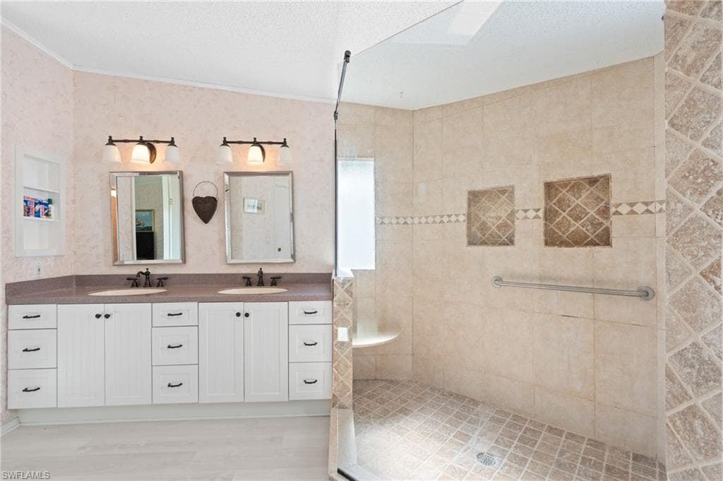 278 Riverwood RD, NAPLES FL 34114-22