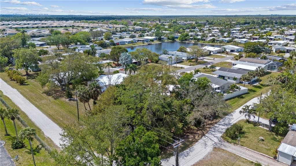 278 Riverwood RD, NAPLES FL 34114-39