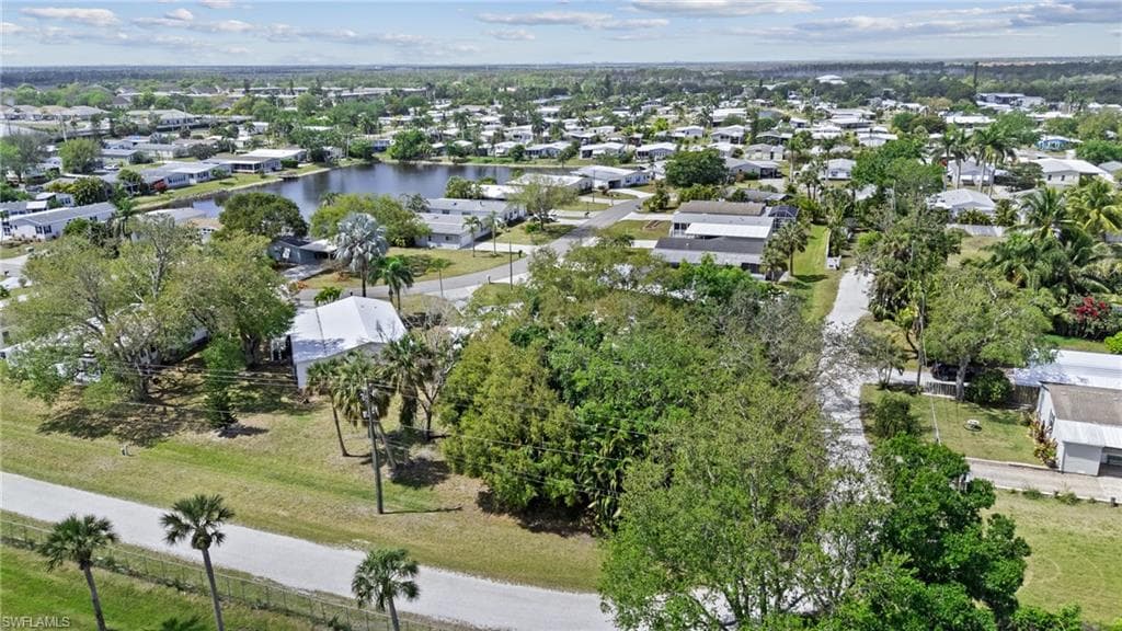 278 Riverwood RD, NAPLES FL 34114-38