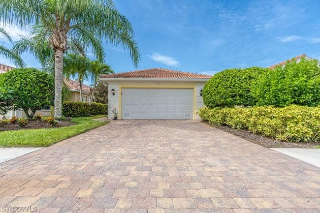 7630 Novara CT, NAPLES FL 34114-1