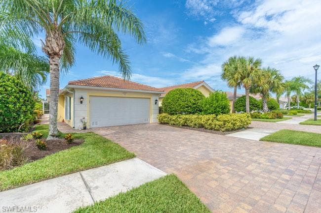 7630 Novara CT, NAPLES FL 34114-2