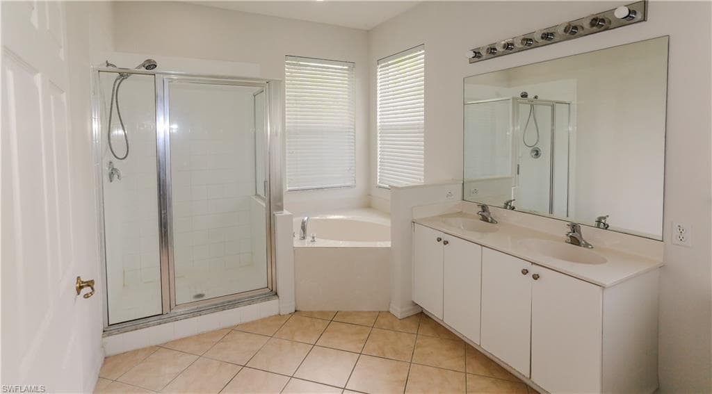 4213 Liron AVE # 204, FORT MYERS FL 33916-12