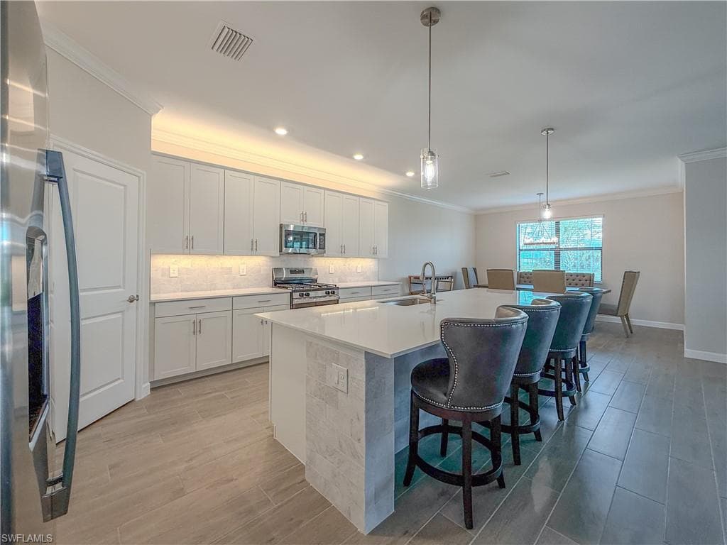 20489 Verawood LOOP, ESTERO FL 33928-9