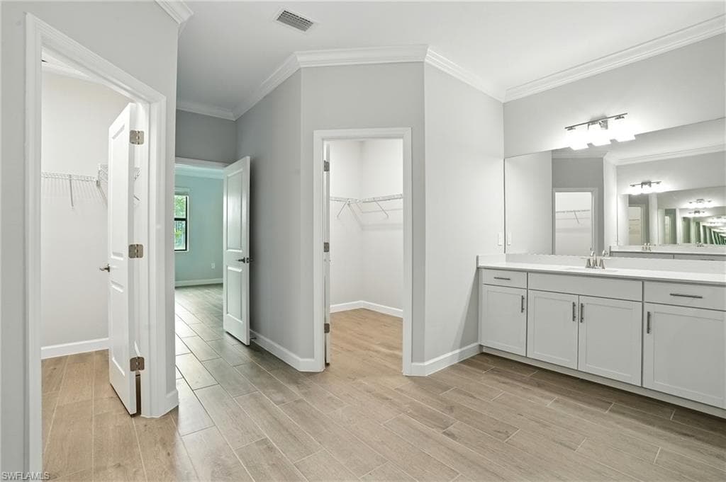 20489 Verawood LOOP, ESTERO FL 33928-32